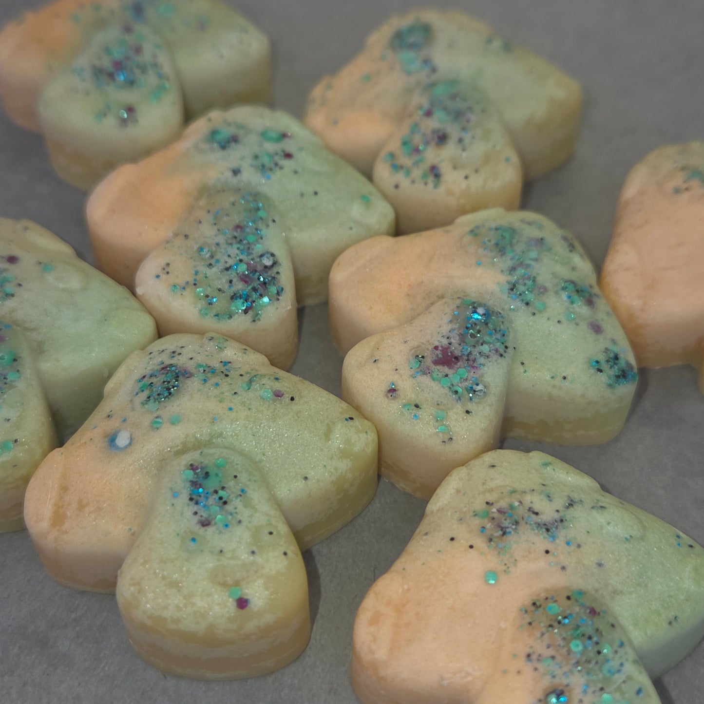 (Dragon Scales) - Smiley Mushroom Wax Melts [1 oz]