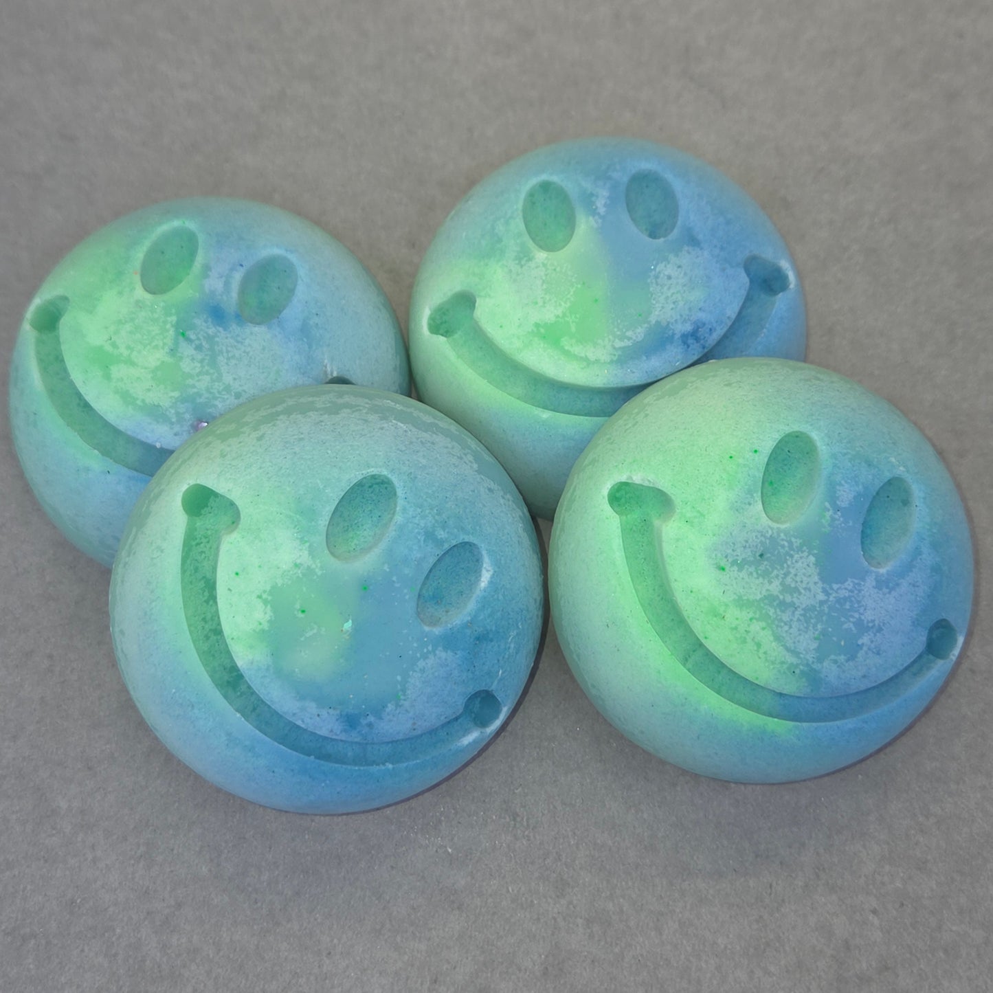 (Ozone) - Smiley Face Wax Melts [1 oz]