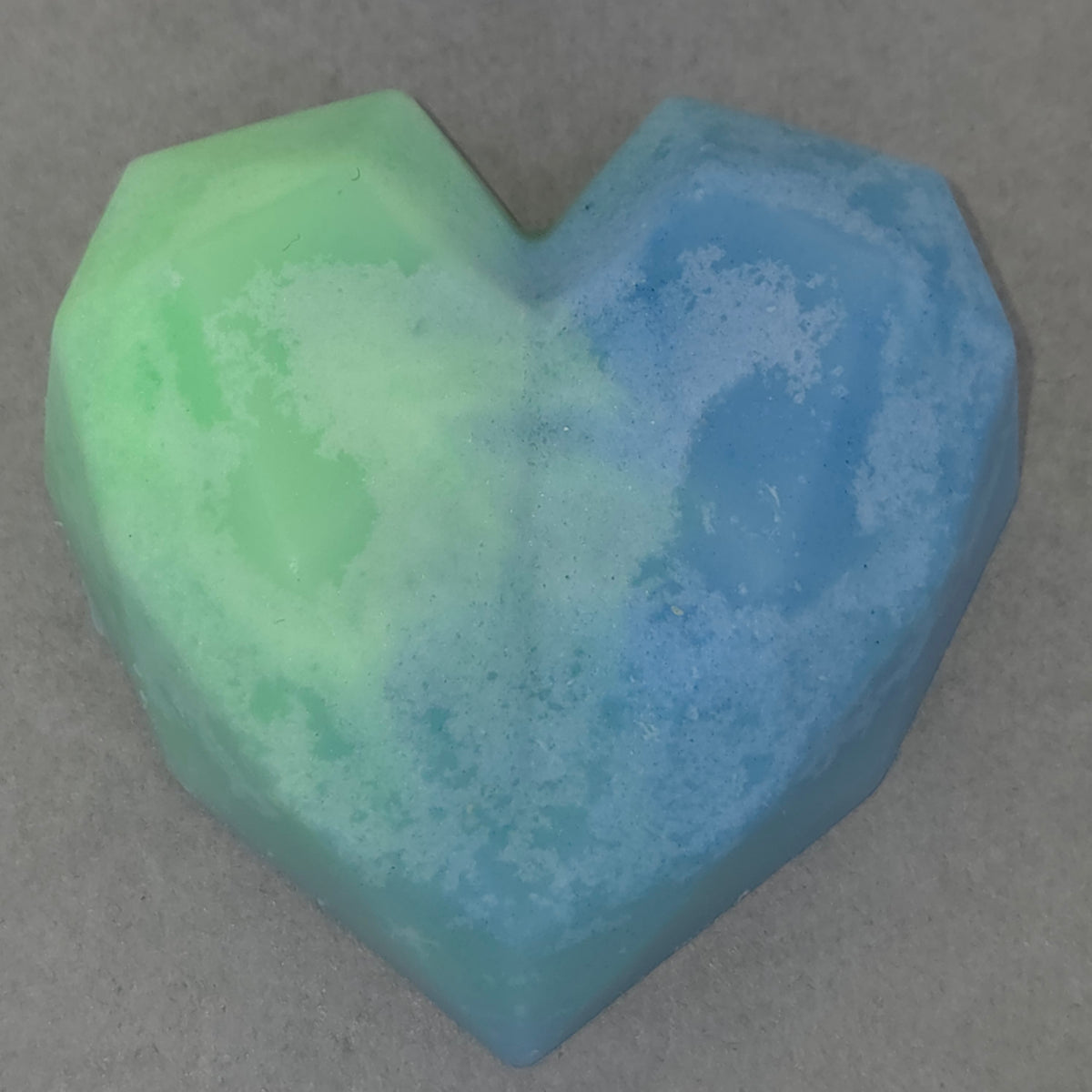 (Ozone) - Geo Heart Wax Melts [1 oz]