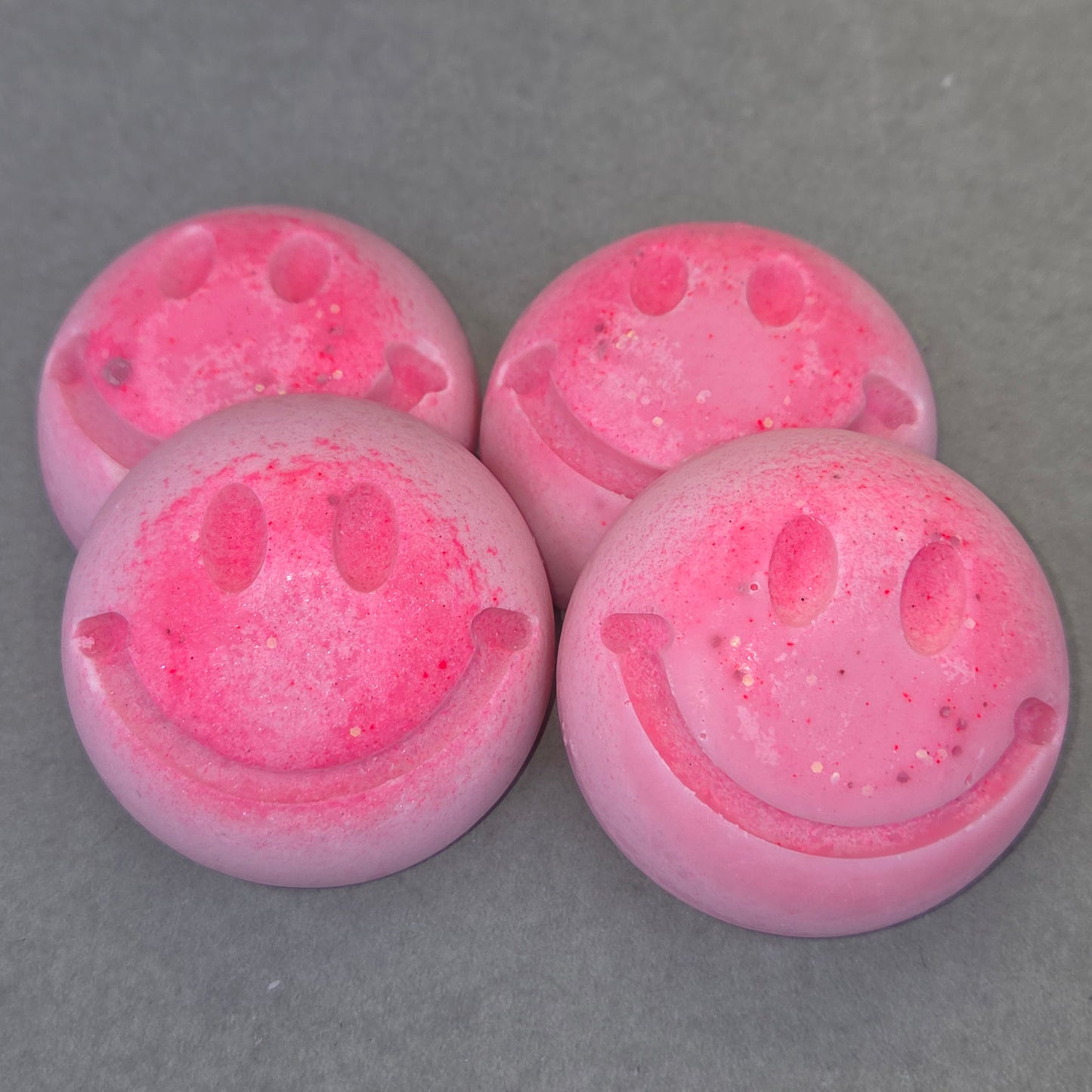 (Strawberry Soda) - Smiley Face Wax Melts [1 oz]